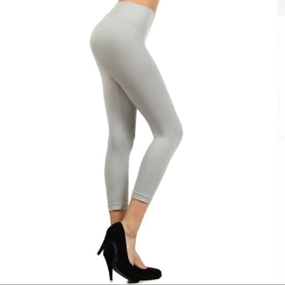 Yelete High Waist Leggings in‎ Light Gray